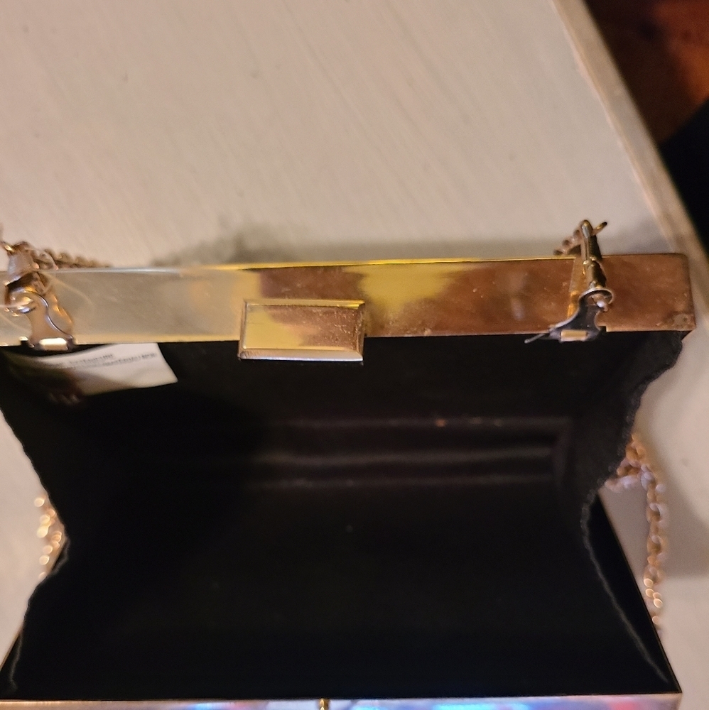 NWOT Cute little gold and black purse hard case NEW hp🔥🔥🔥 - Picture 4 of 6